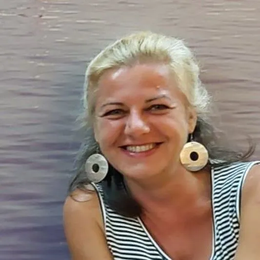 Alejandra Navarro García image autor