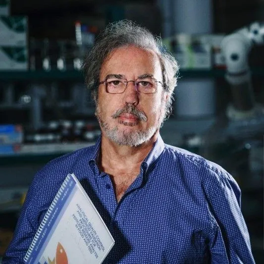 Amadeo Fernández Alba image autor