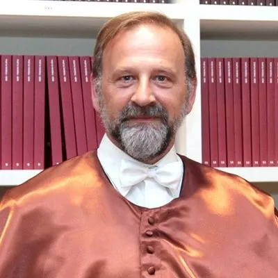 Emilio Gil Moya Emilio Gil Moya