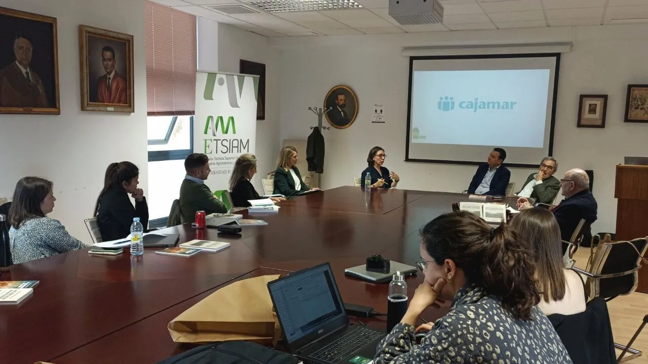 El pasado viernes 8 de noviembre arrancó la 7.ª edición del Diploma de Experto en Comunicación Agroalimentaria, EUCAgro